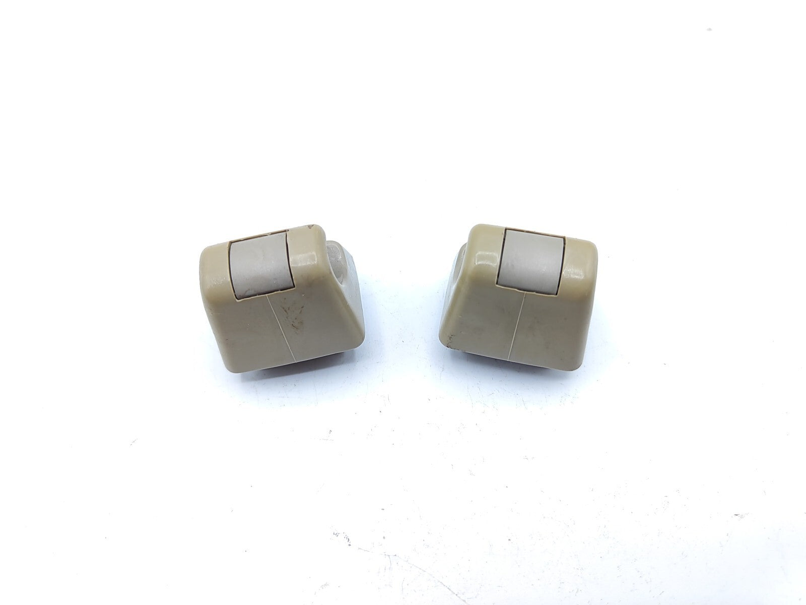 Mercedes Benz W168 2000 Front Right Left Side Sun Visor Clip Mount