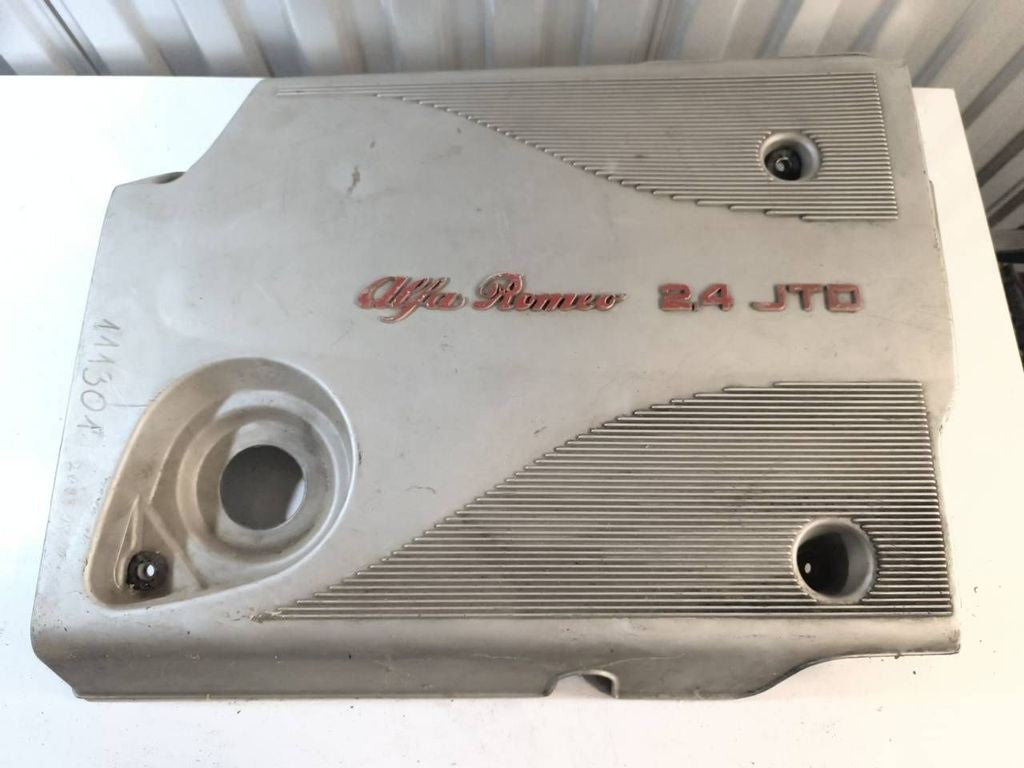 Alfa Romeo 166 2.4JTD 2001 Diesel Top engine cover trim 