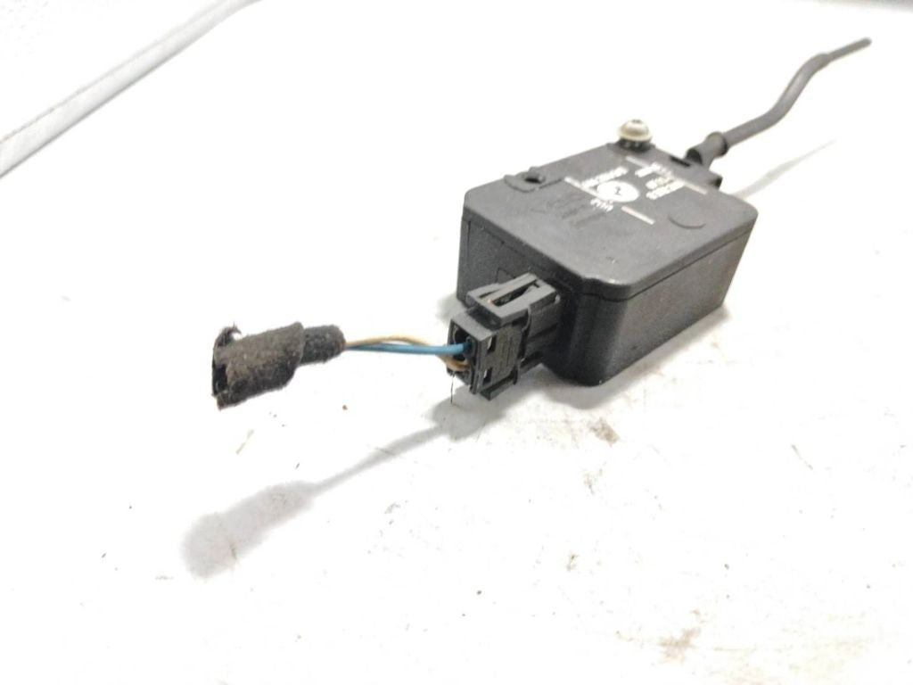 BMW 3 E46 2000 Diesel Fuel tank cap lock motor 8372240 