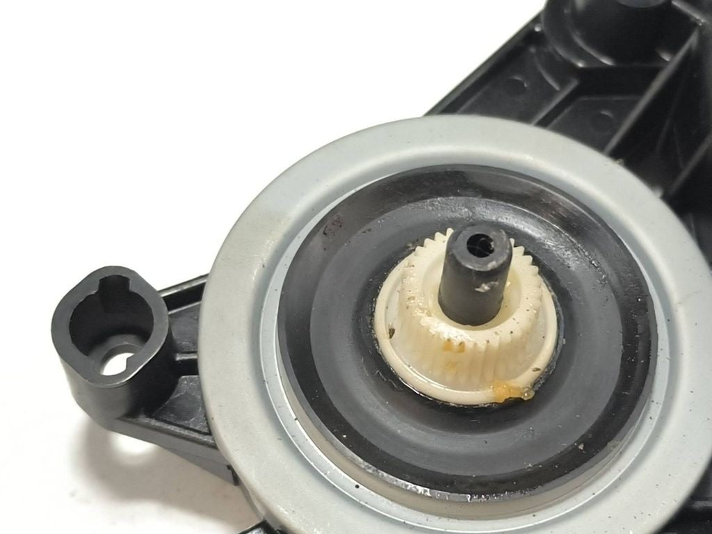 Volvo S60 front window regulator motor 966269102 