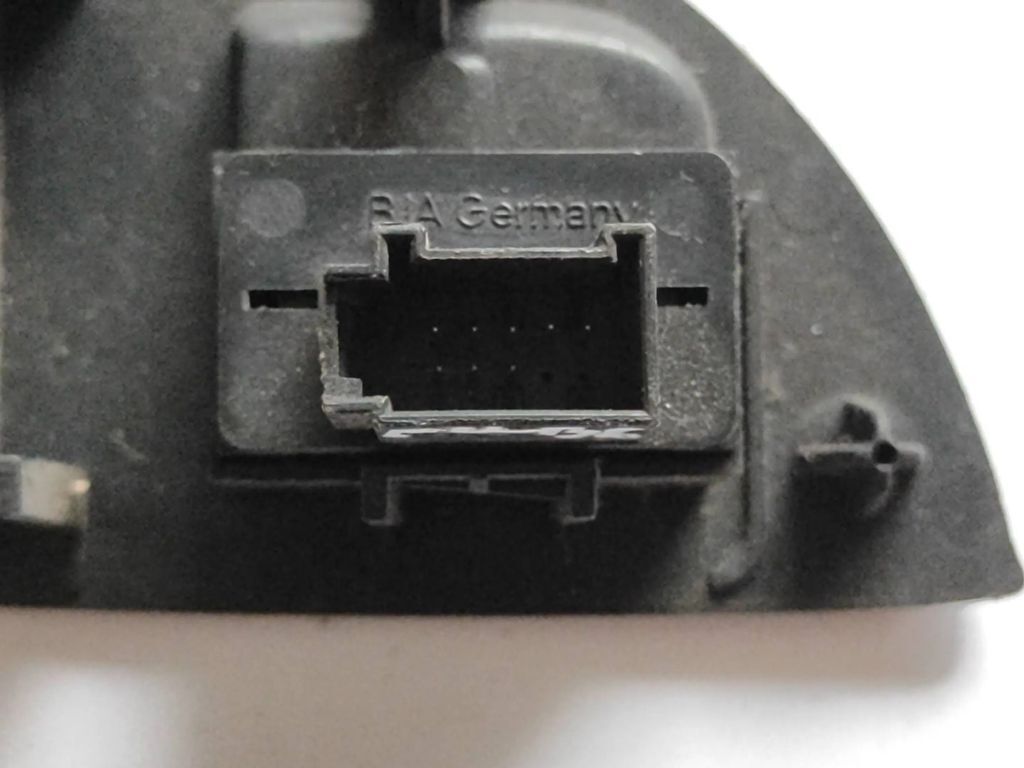 Audi A4 S4 B7 8E 8H 3.0TDI 150kW 2005 switch button 8E1959527A 