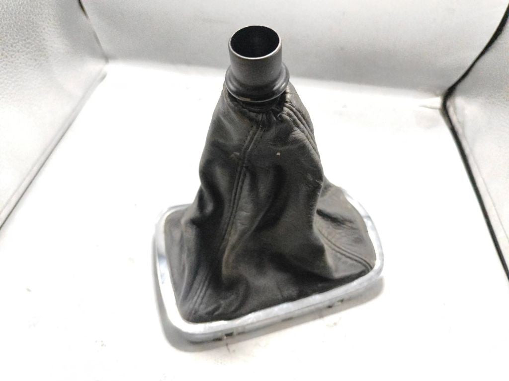 Peugeot 607 2001 Gear lever shifter trim leather 