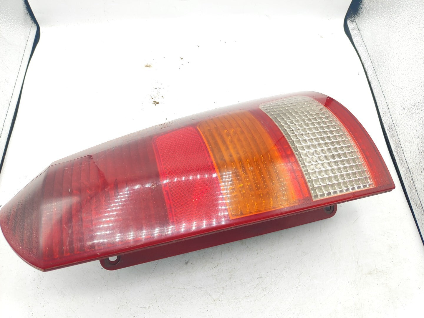 Ford Focus MK1 Combi 2001 LHD Rear Right Side Taillight Lamp Light
