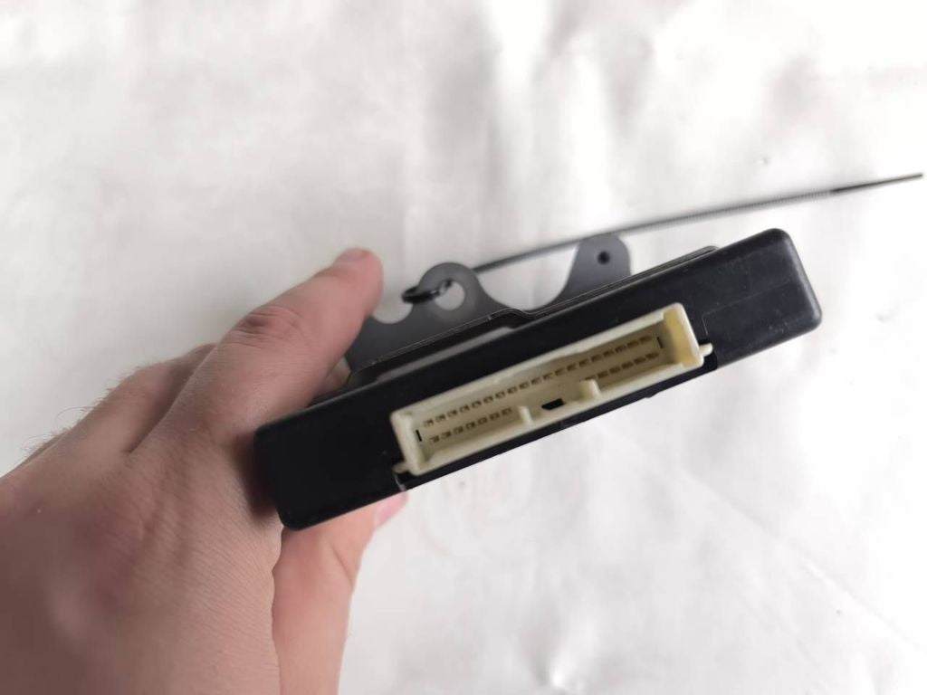 Toyota RAV 4 (XA30) 2008 Transfer box differential control unit 8963042010