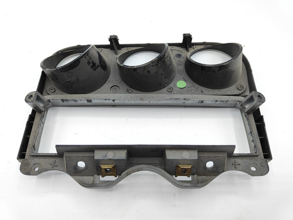 Alfa Romeo 156 2.4JTD 110kW 2004 LHD Fuel/ Temp Gauge Surround Trim 225617