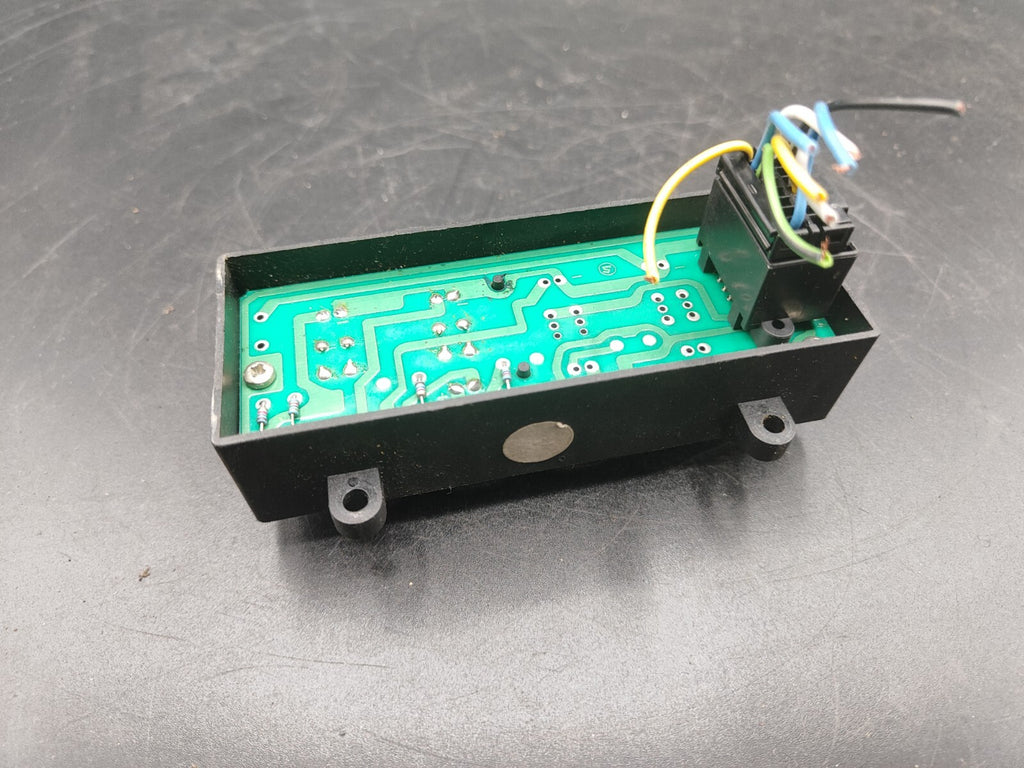 Alfa Romeo 166 2.4JTD 110kW 10V 2003 ASR Fuel Flap Cap Switch Button 156019263