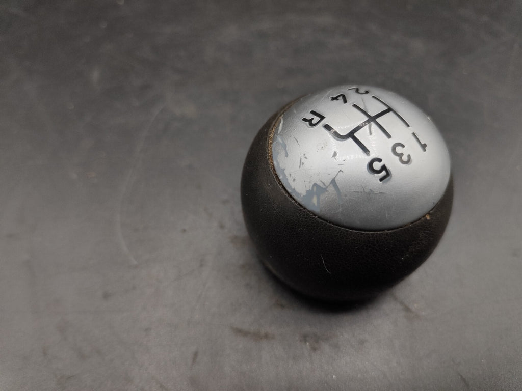 Alfa Romeo 147 1.9JTD 2005 Manual 5 Speed Metal Shift Knob Top Part