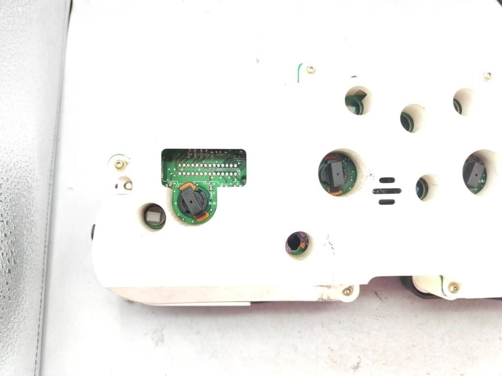 95VW10849NJ Volkswagen Sharan 1997 Diesel speedometer instrument cluster 