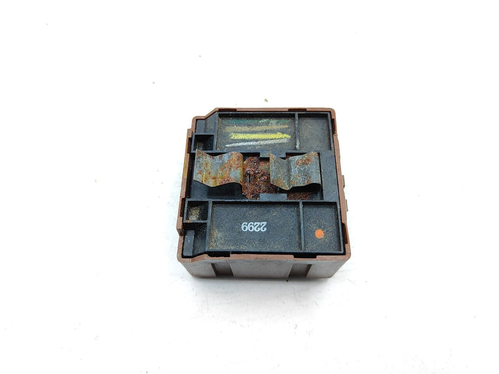 Ford Mondeo MK2 1998 Indicator Relay 97BB10E850CA