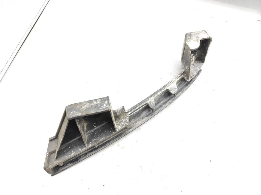 Volkswagen Caddy 2008 front right bumper mounting bracket 1T0807890B