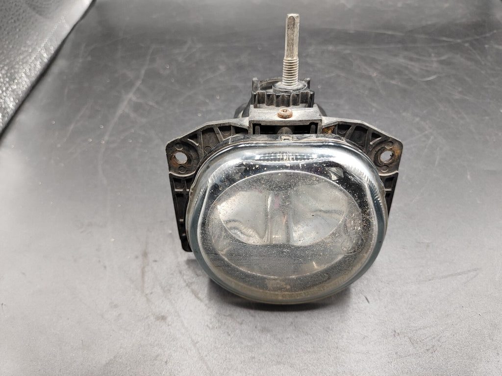 Alfa Romeo 156 SW 2.4JTD 110kW 2002 Front Fog Light 38660744