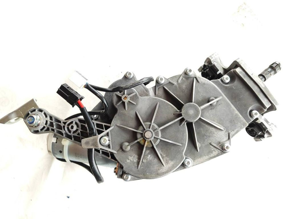 Mercedes-Benz E W212 2015 tailgate trunk boot lift motor A2128203642 