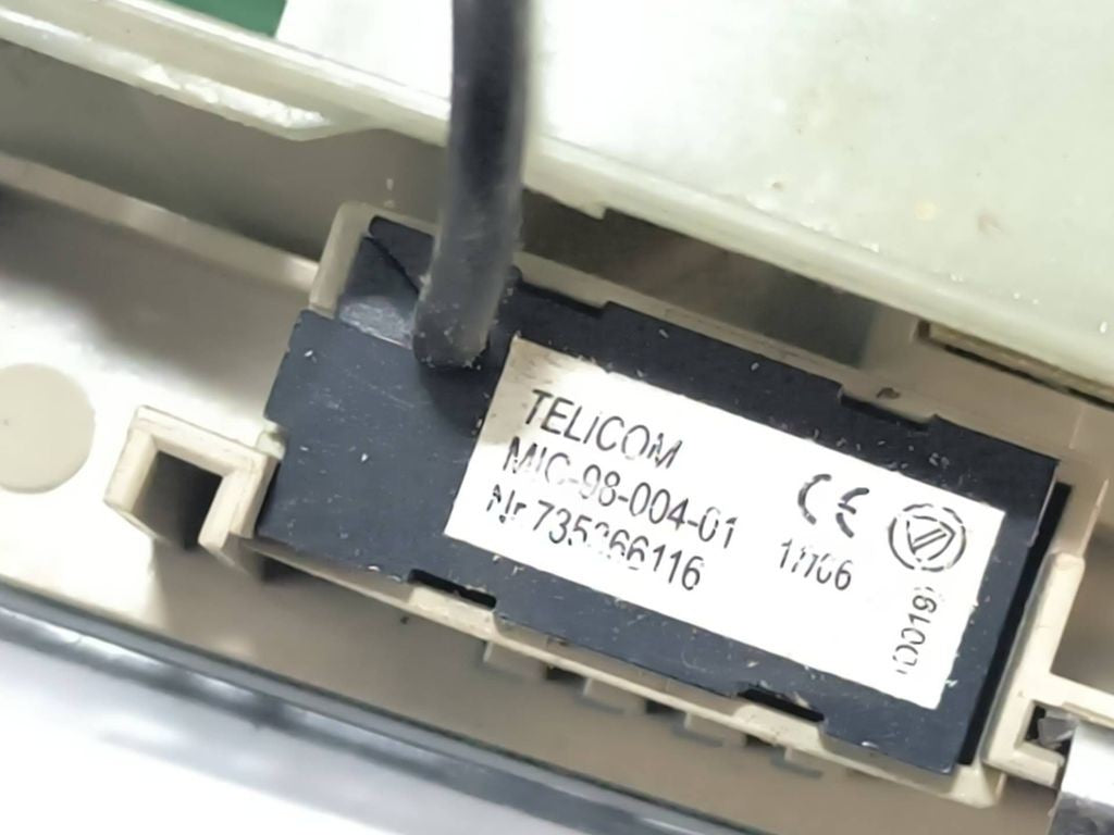 Alfa Romeo 159 2007 front seat light 156061550 