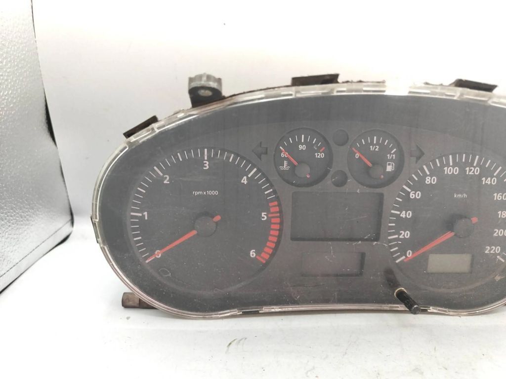 Seat Ibiza II (6k) 2001 Diesel speedometer instrument cluster 6K0920801E 