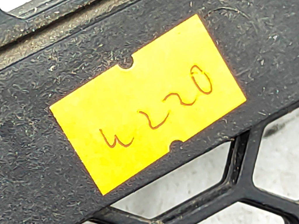 Alfa Romeo 147 1.9JTD 2001 Front Right Bumper Grill 46557853