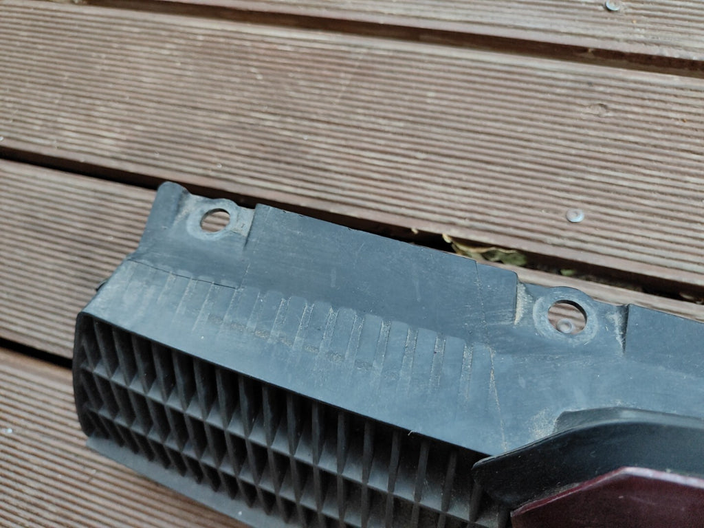 Alfa Romeo 155 Front Upper Mesh Grill 60506207