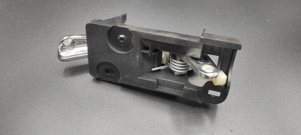 Alfa Romeo GT 1.9JTD 110kW 2006 Front Right Door Opening Inner Handle 46736145