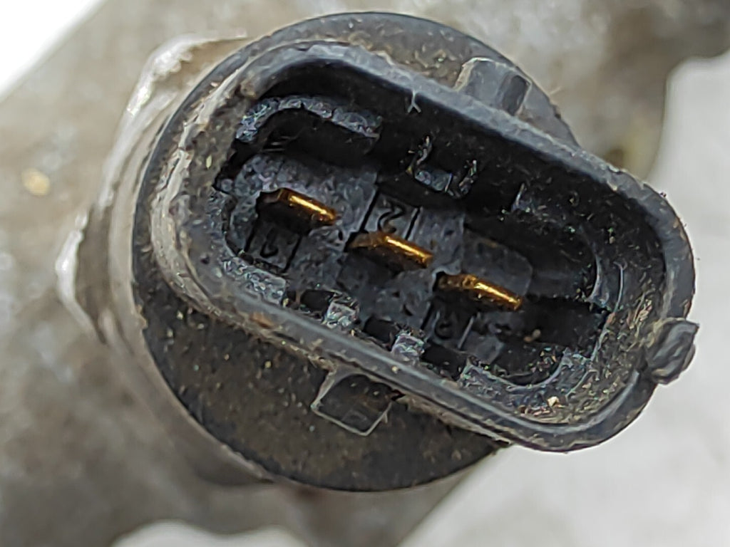 Alfa Romeo 156 1.9JTD 77kW 2000 Diesel Engine Fuel Rail Sensor 0445214012