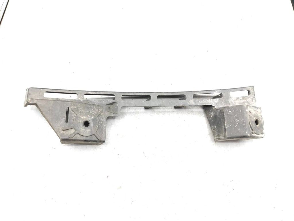 Volkswagen Caddy 2008 front right bumper mounting bracket 1T0807890B