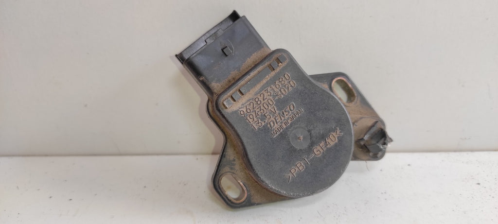 Peugeot 607 3.0i V6 2002 Front Shock Absorber Sensor 9628231680 1943003020