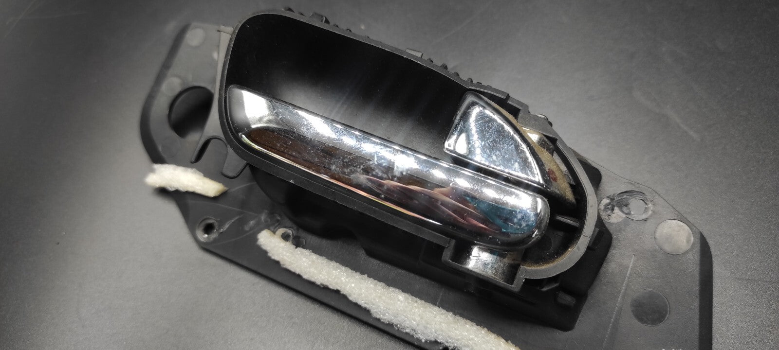 Peugeot 607 3.0i V6 2001 LHD Front Right Inner Door Handle 9629160577