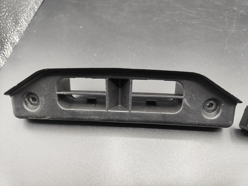 Alfa Romeo 147 1.9D JTD 85kW 2002 Ventilation Air Duct 46763190