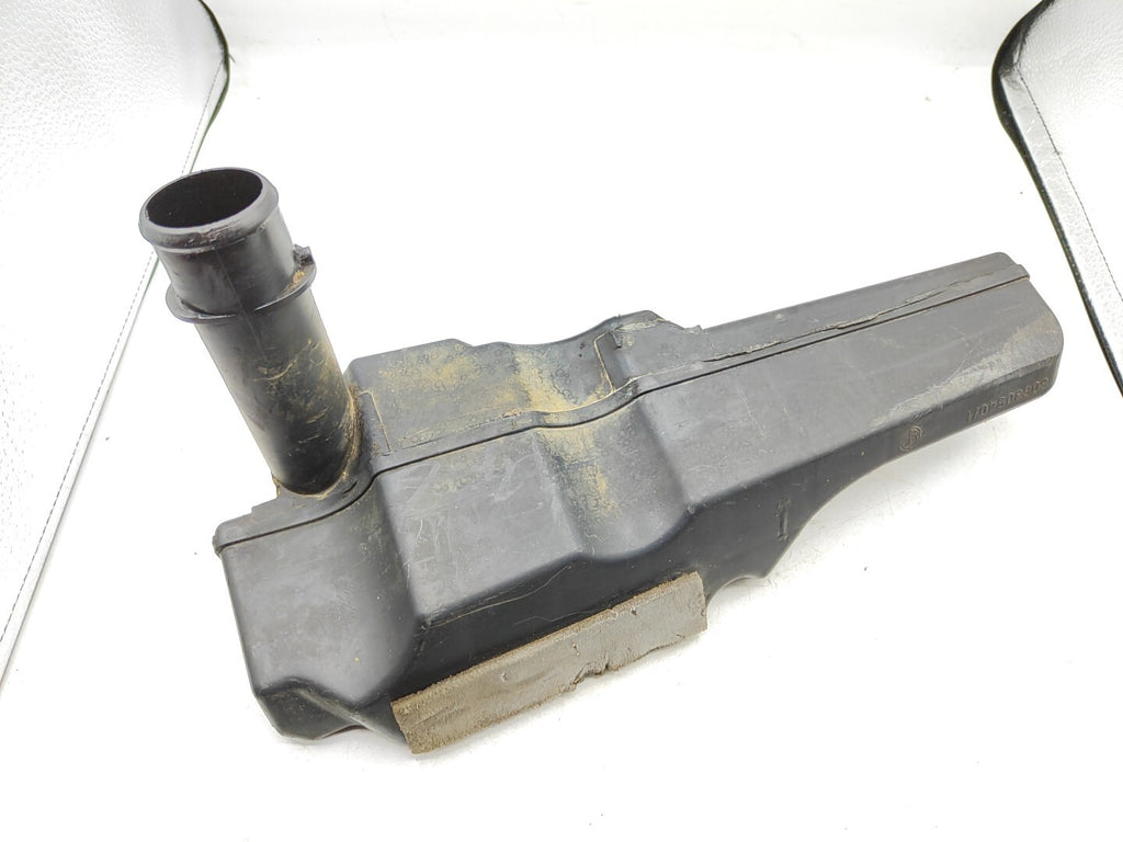 Alfa Romeo 156 1.9JTD 103kW 2002 Engine Air Intake Pipe Box Resonator 60630540