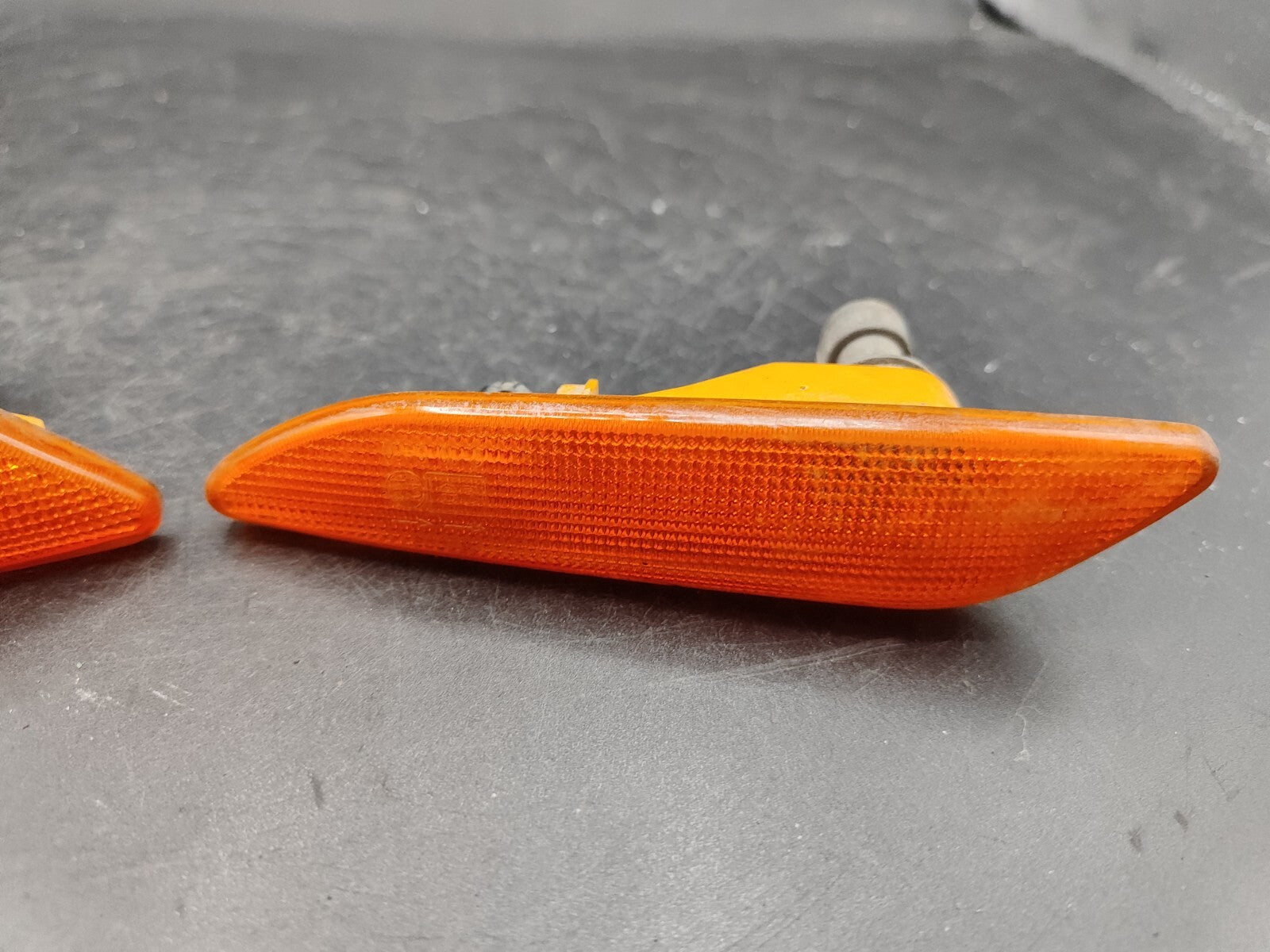 Alfa Romeo 156 2.4JTD 110kW Diesel 2000 Front Orange Indicator Turn Light Set