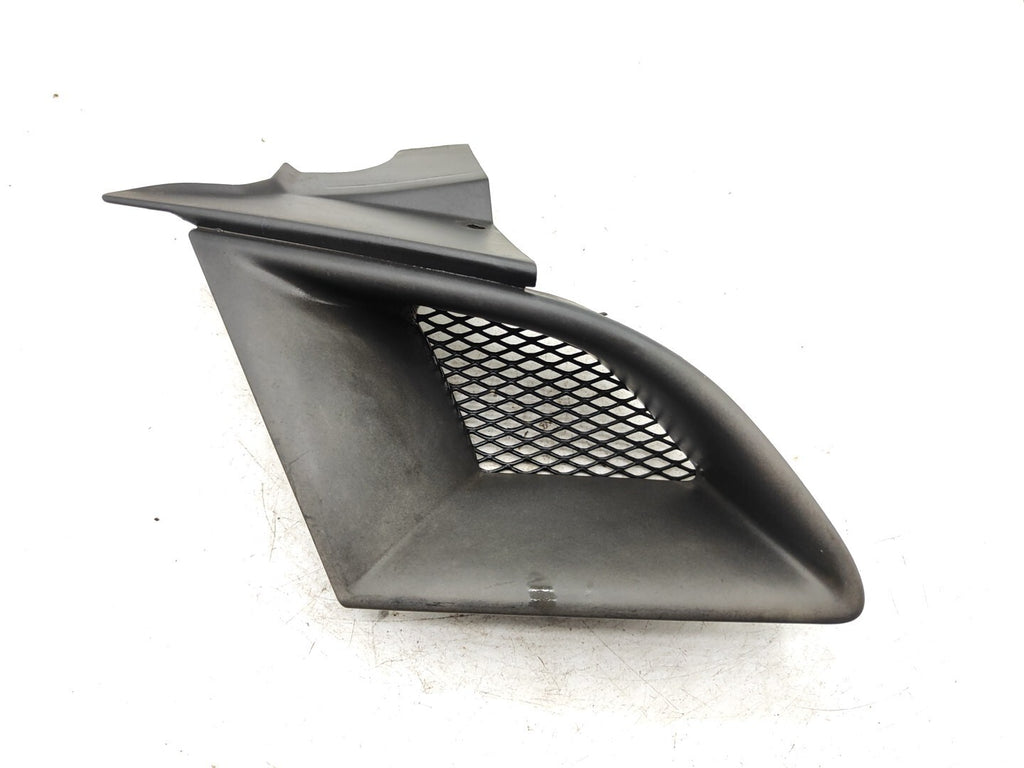 Alfa Romeo 166 FACELIFT 2.4JTD 2004 Front Bumper Right Grill 156045145