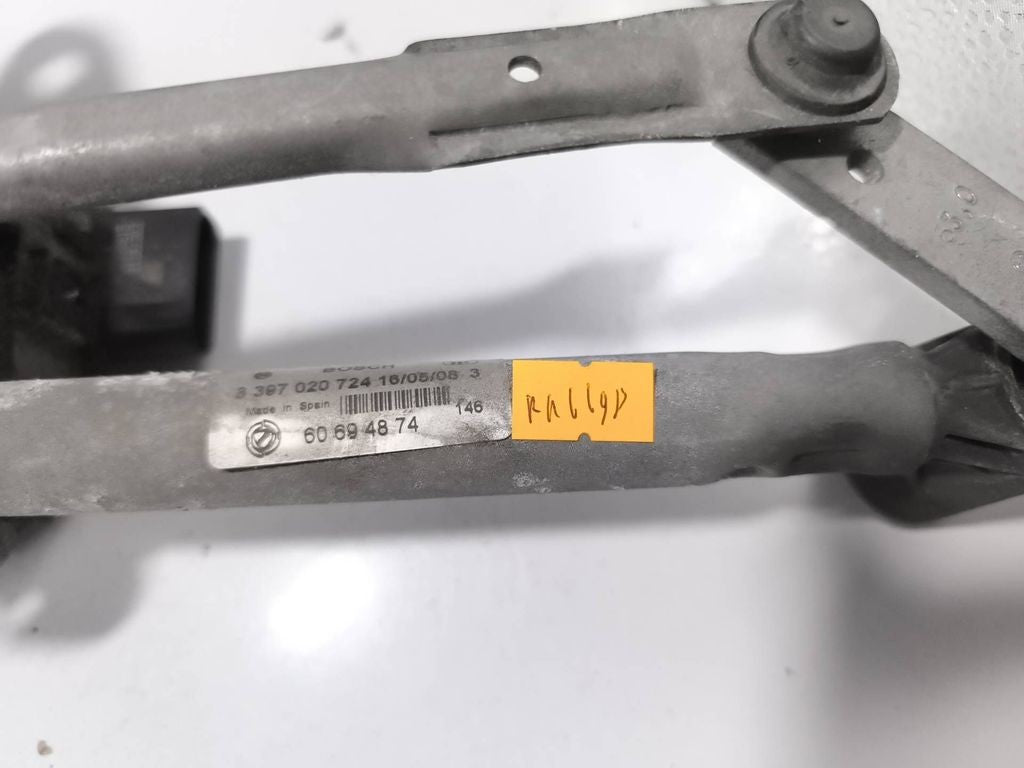 Alfa Romeo 159 2007 LHD Windscreen wiper motor linkage 60694874 