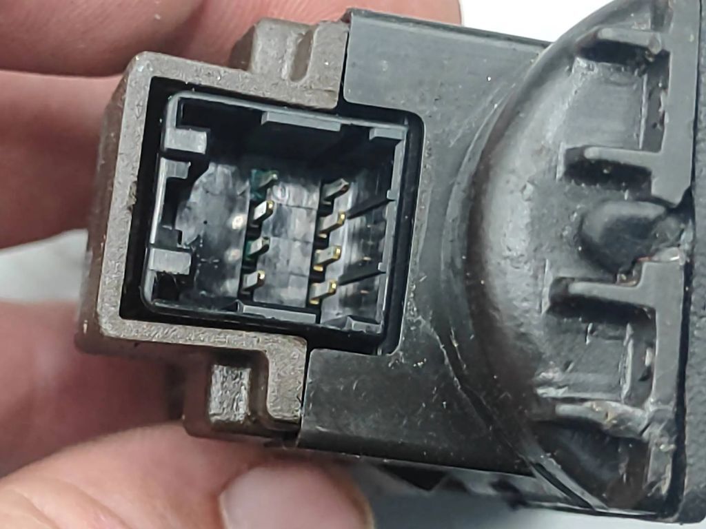 Alfa Romeo 147 2004 Traction control ASR switch button 735265089 