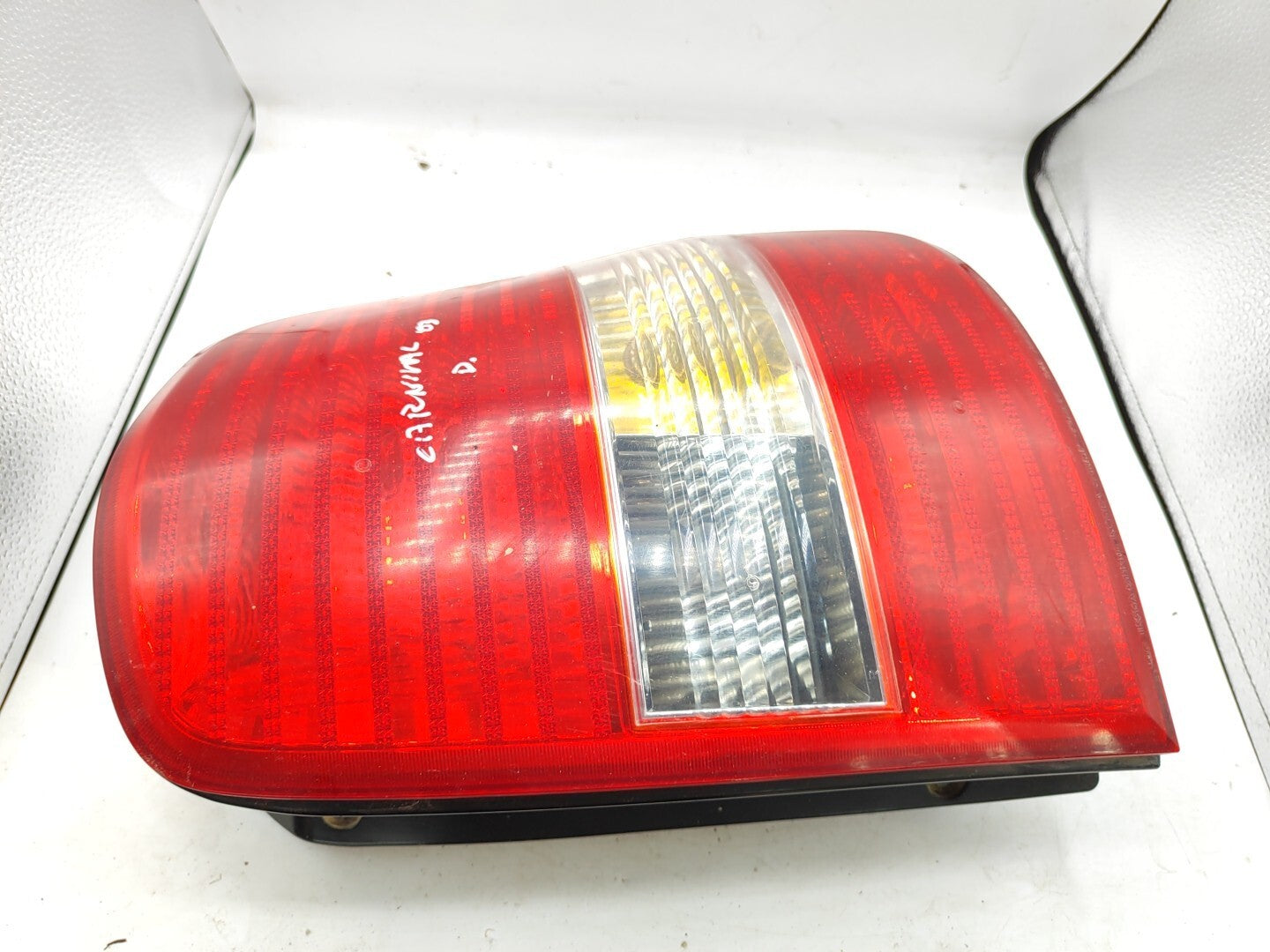 Kia Carnival 2003 LHD Rear Right Side Taillight Lamp Light 1K53A51140R