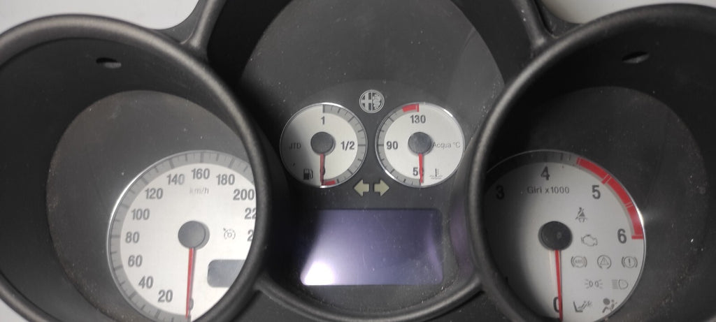 Alfa Romeo GT 1.9JTD 110kW 2004 LHD Speedometer 156050197 110080264011
