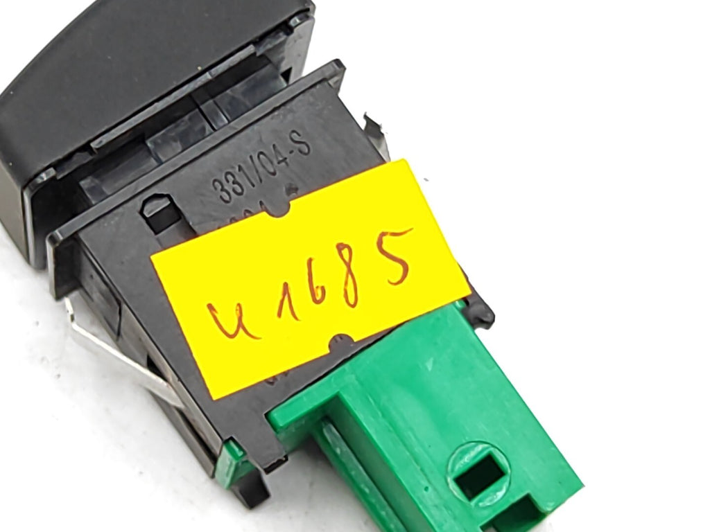 Rover 45 400 MG ZS Front Fog Light Switch Button YUG001060PMP