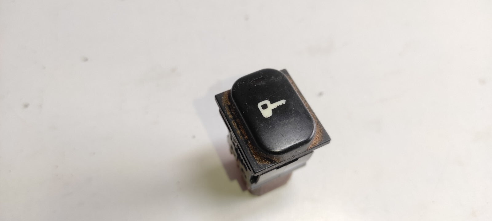Peugeot 607 3.0i V6 Petrol 2001 Central Locking Switch Button 96296488