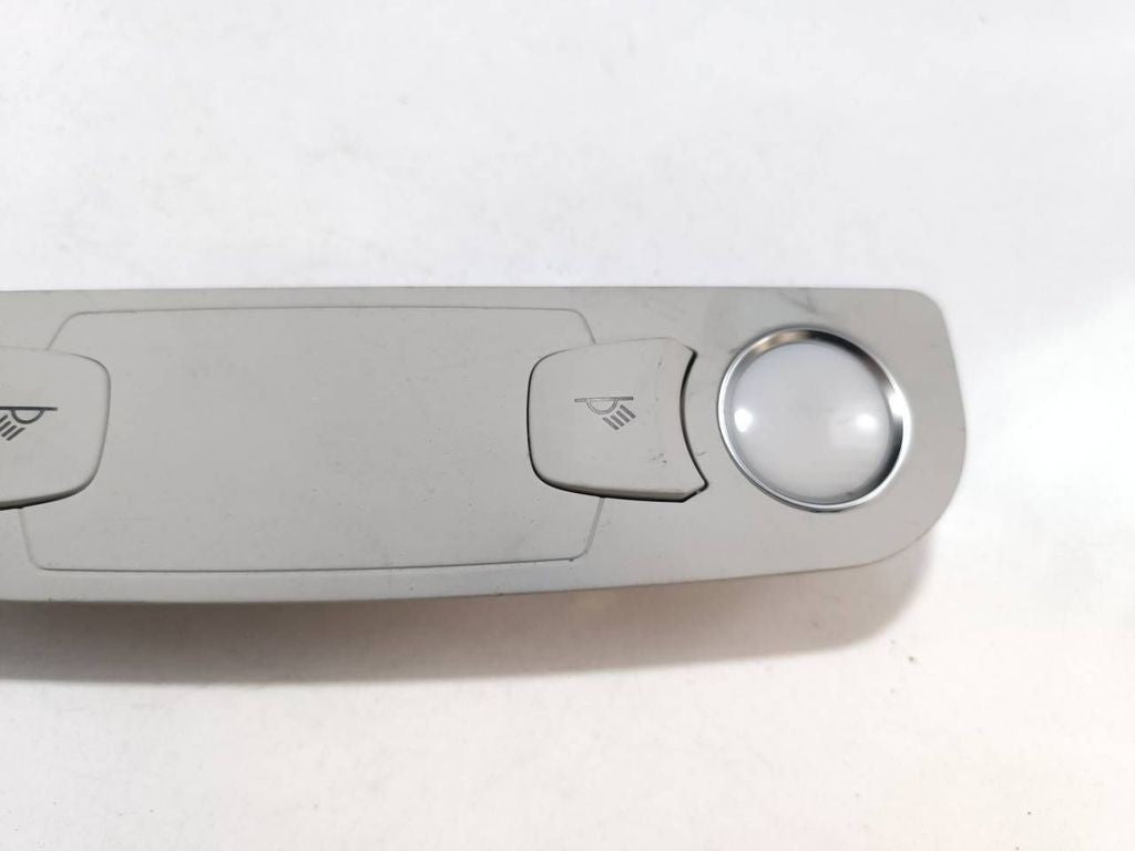 Audi A6 S6 C6 4F 2006 rear seat light 4L0947111B 