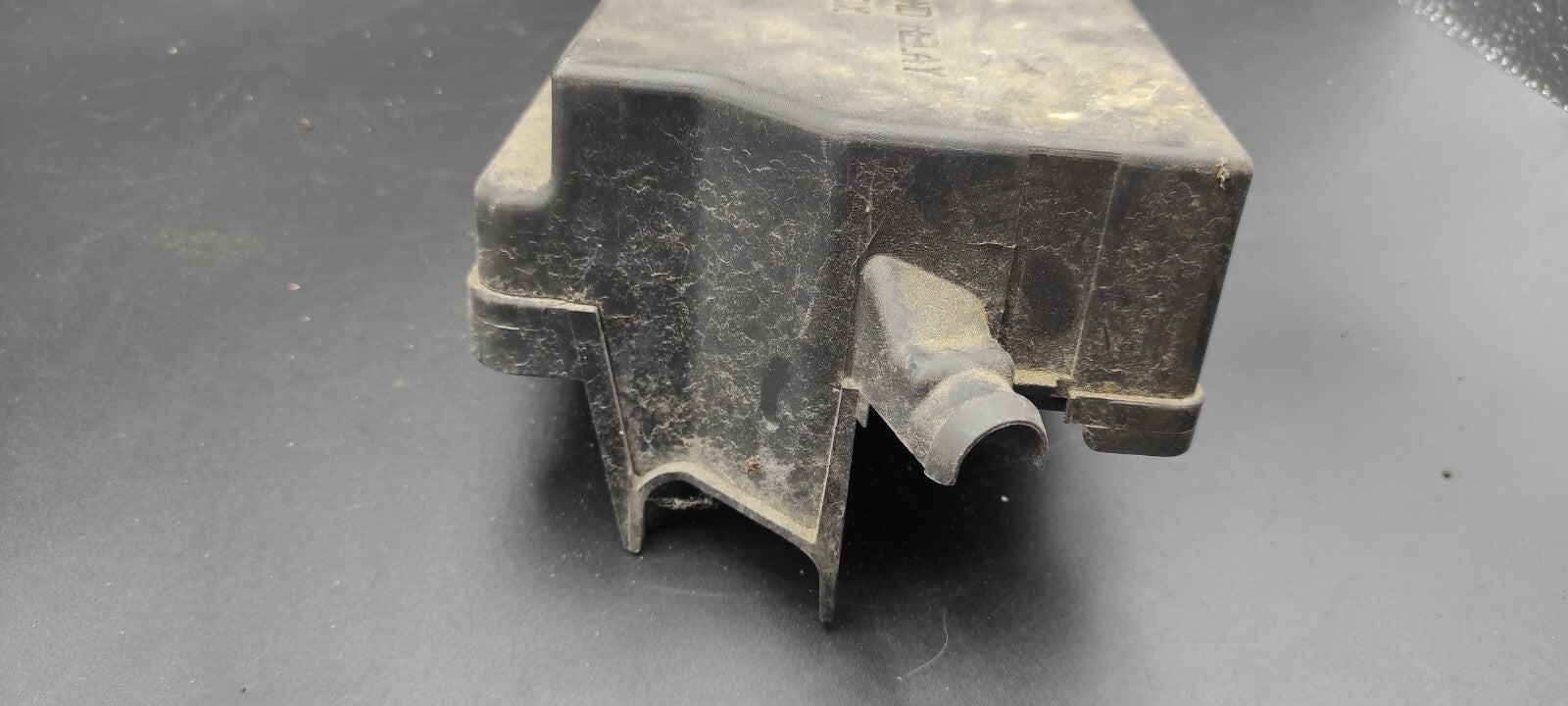 Alfa Romeo GT 2.0JTS 122kW 2004 Engine Bay Fuse Box Module Cover