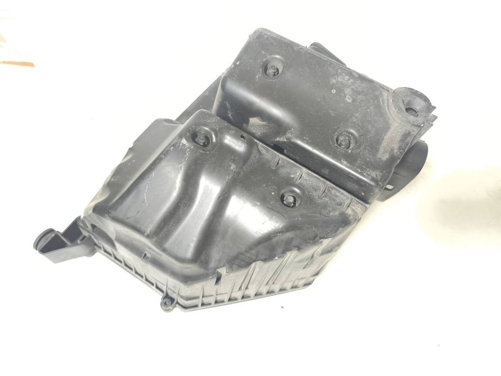 Volvo S60 2.0D 120kW 2012 Diesel air filter box 30785472 