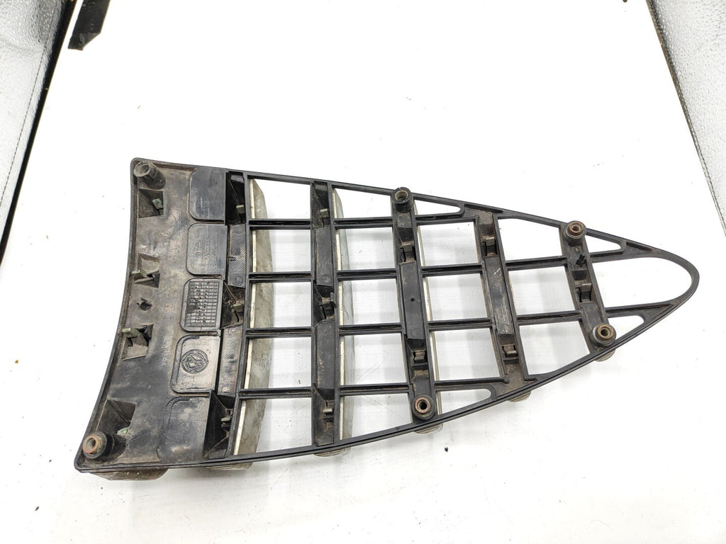Alfa Romeo 147 2.0TS 110kW 2002 Front Bumper Center Grill Chrome 46556597