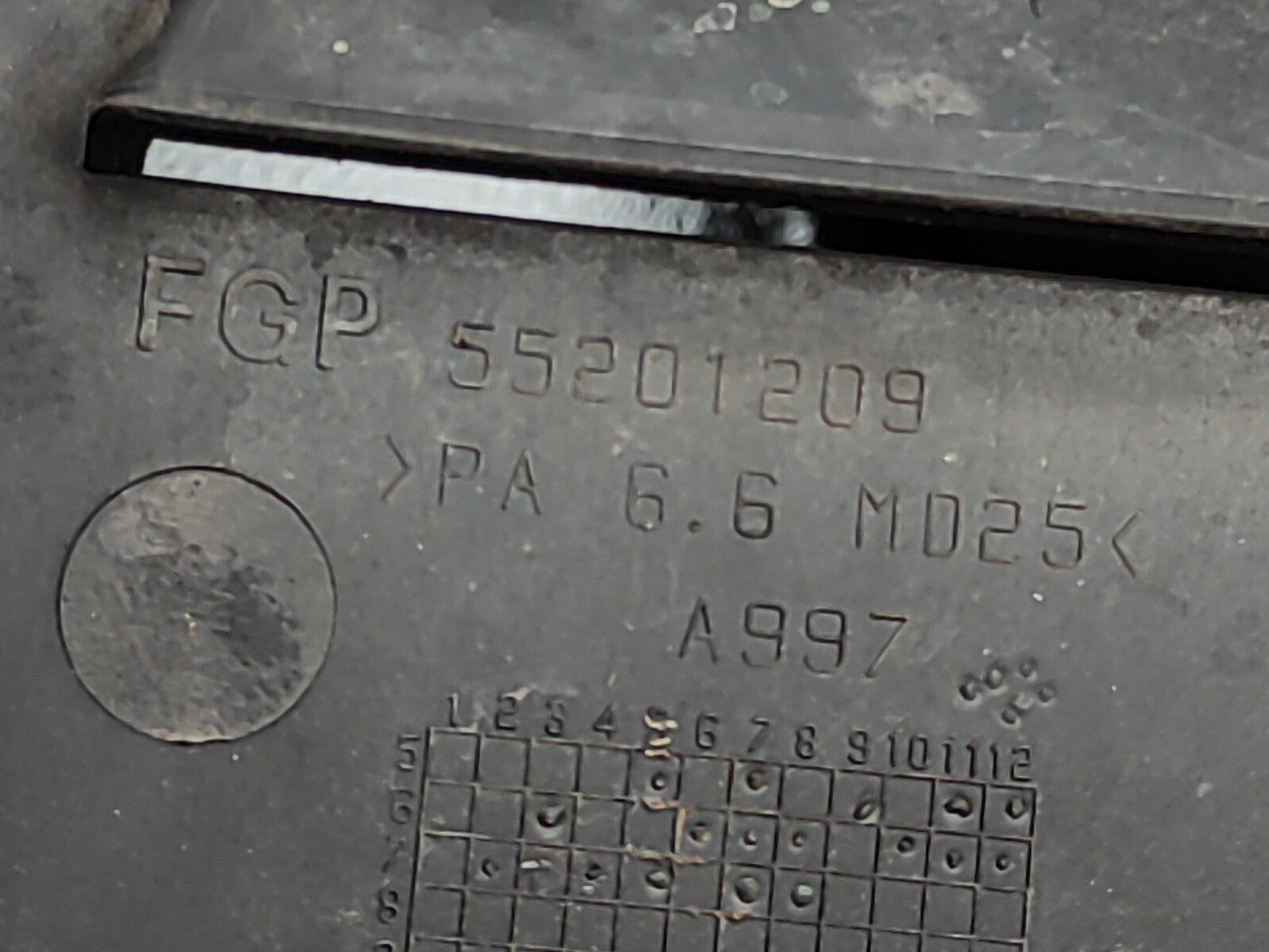 Alfa Romeo 159 1.9JTDm 8V 2008 Engine Top Plastic Cover Trim 55201209