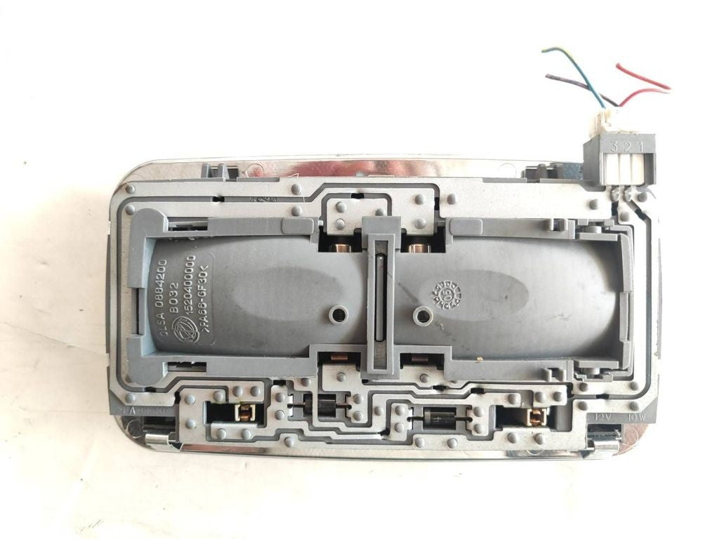 Alfa Romeo 147 2003 front dome seat light 1520400000 