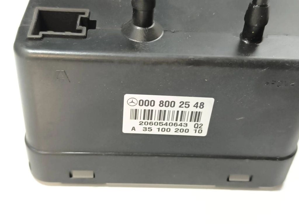 Mercedes-Benz E W211 2003 Central locking vacuum pump A3510020010 
