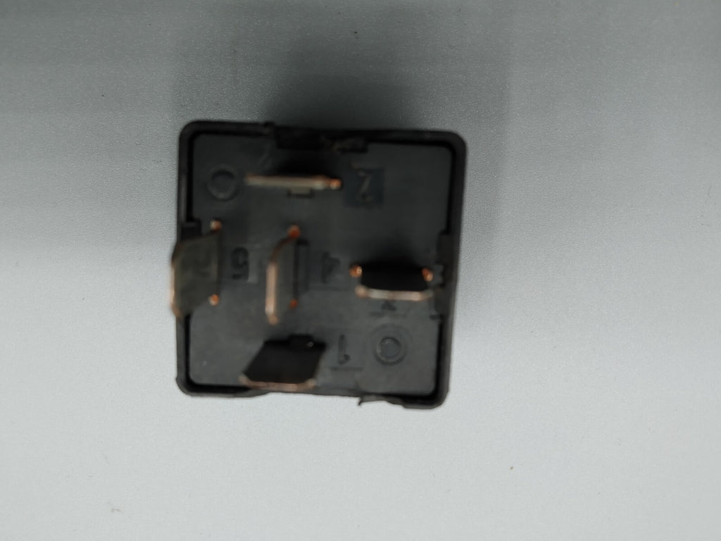 Ford Mondeo MK3 2.5 V6 2004 Relay Control Unit Module F0AB14B192AA