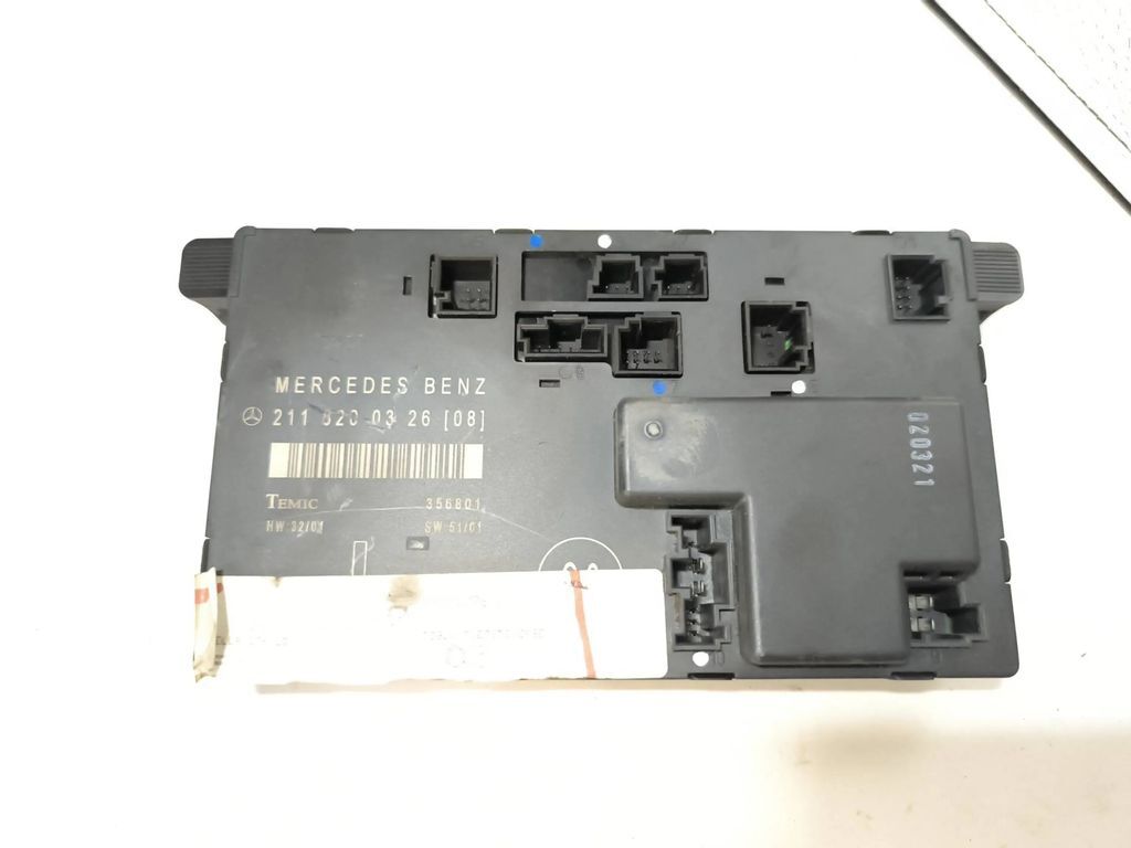 Mercedes-Benz E W211 2003 door control unit module 2118200326 