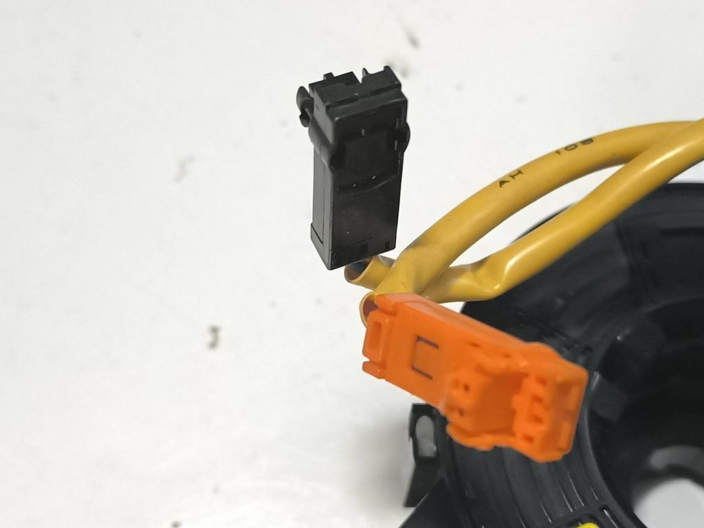 Toyota Avensis T250 2.2D-CAT 2006 Slip ring clock squib SRS ring 