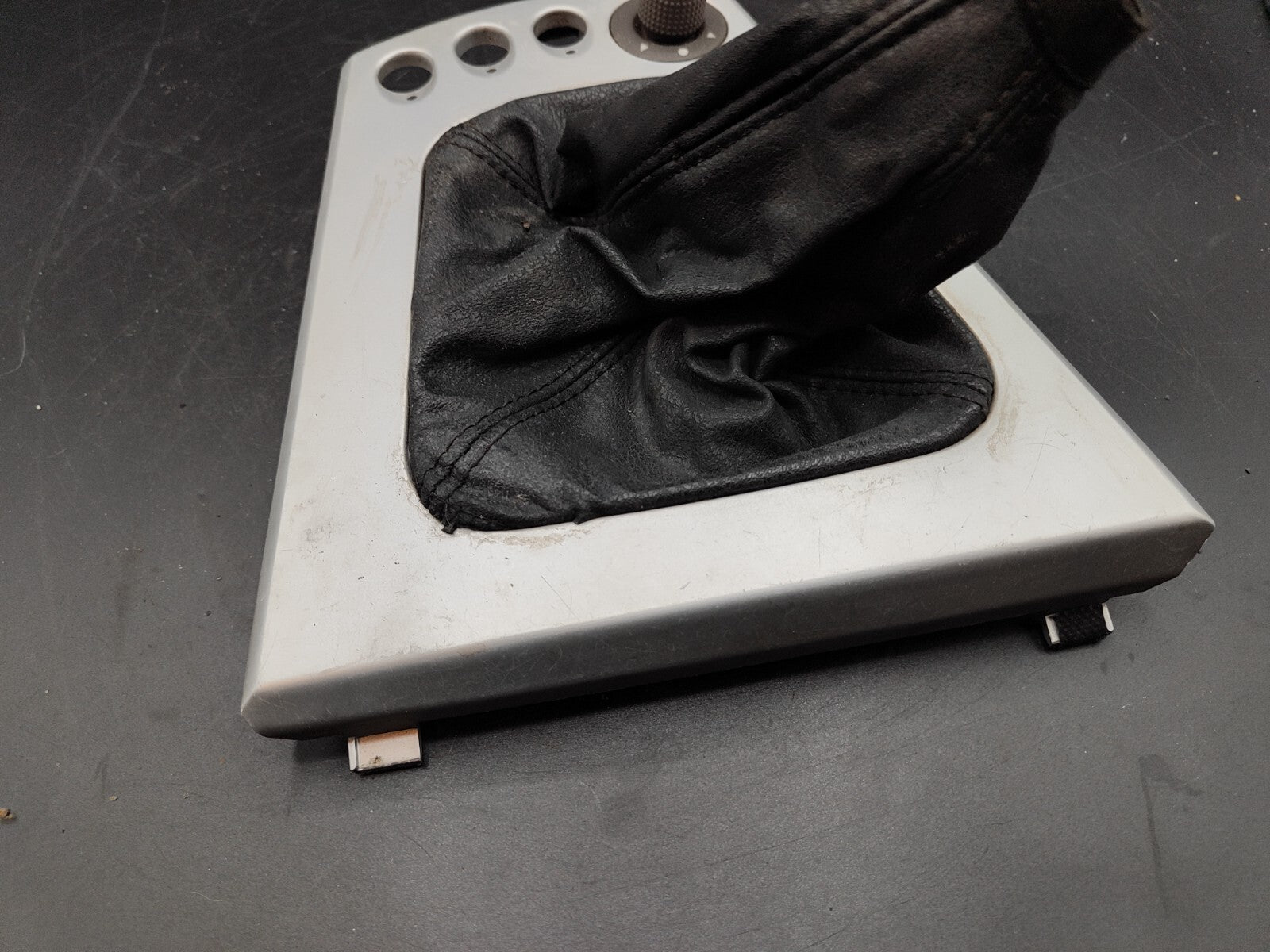 Alfa Romeo 156 2003 Gear Shift Knob Surround Leather Gaiter 156033239