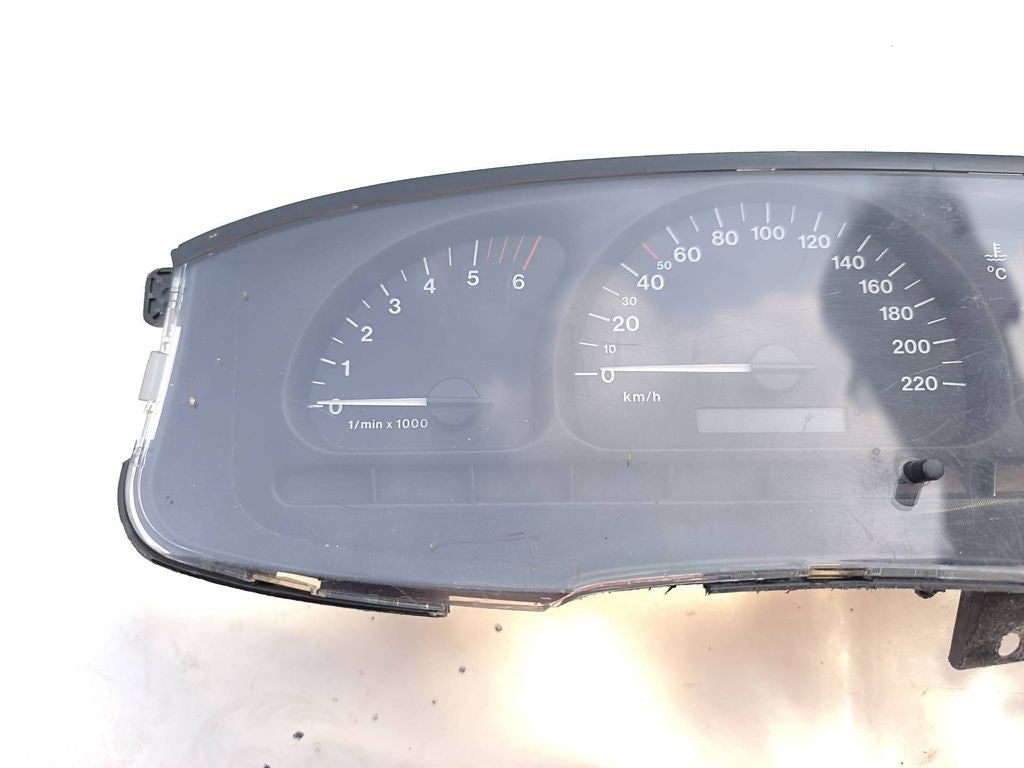 Opel Vectra B 2000 Diesel speedometer instrument cluster 09134528LS 