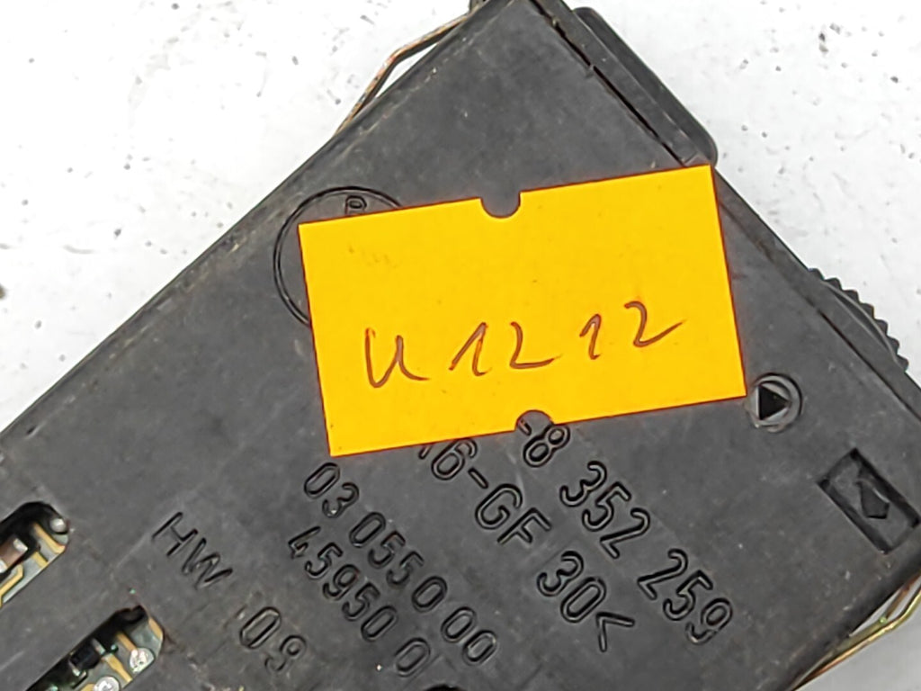 BMW 5 SERIES E39 530D 2001 Heated Seat Switch Button 8352259 61318352259