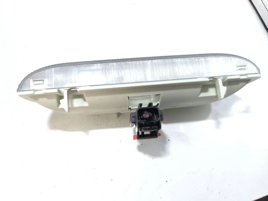 Chrysler Voyager 3.8i 1998 rear seat dome reading light 4685282 