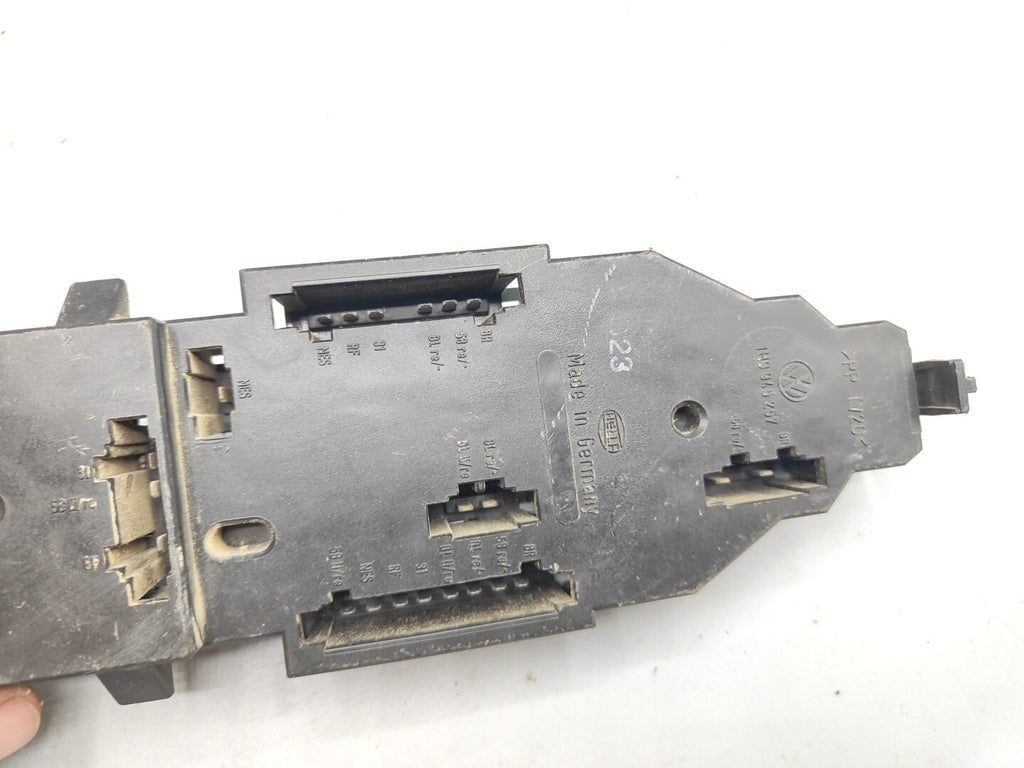 Volkswagen Golf MK3 1993 LHD Rear Taillight Light Bulb Mount 1H9945257